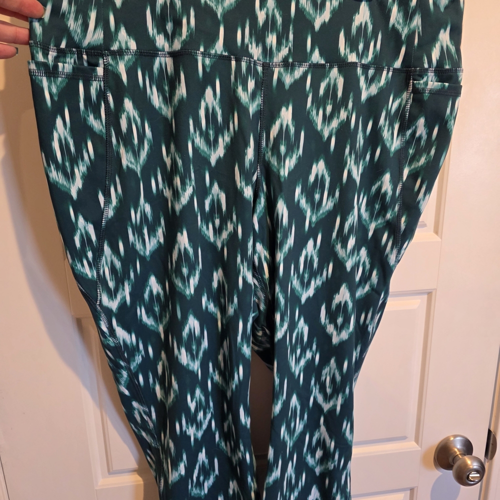 Livi Active Cropped Leggings